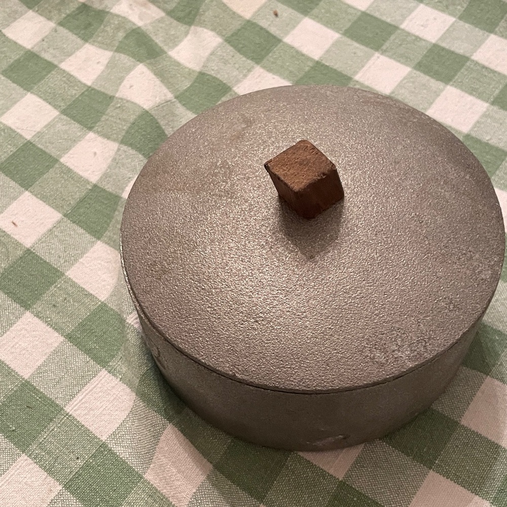 Pewter trinket box with wooden knob